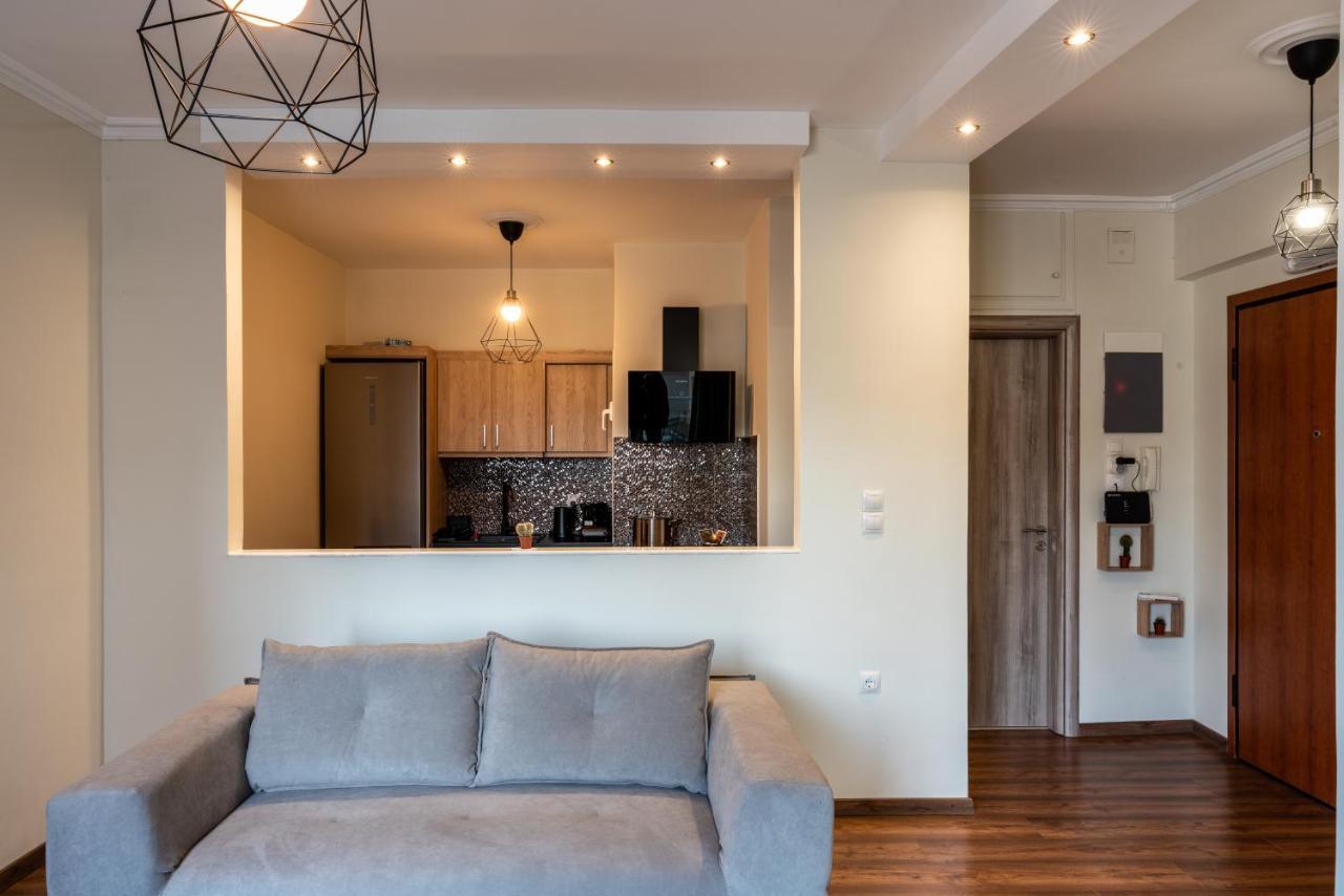 Luxury Apartment Overlooking The Citadel Of Tsakas 아테네 외부 사진