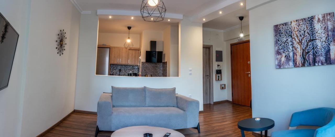 Luxury Apartment Overlooking The Citadel Of Tsakas 아테네 외부 사진